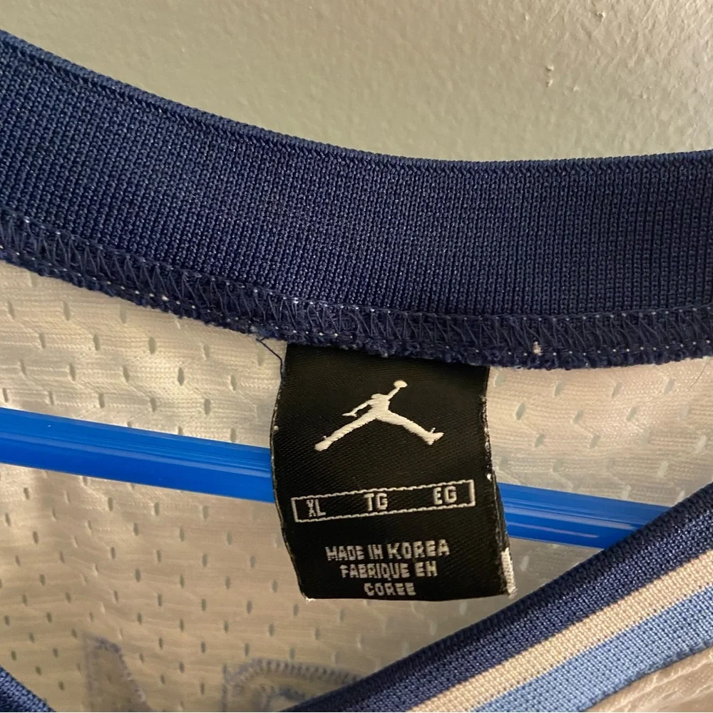 Nike Jordan UNC Tar Heels #23 Basketball Jersey Men’s XL – White/Carolina Blue - Picture 5 of 6